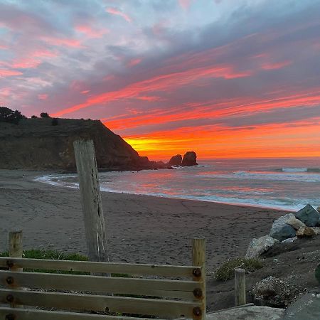 Sea Breeze Motel Pacifica Exterior photo